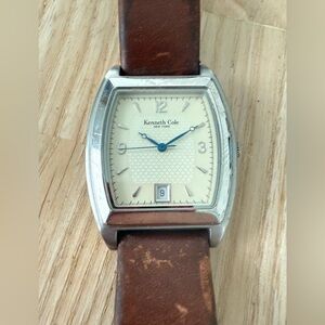 vintage Kenneth Cole New York men’s silver tone brown leather watch NEW BATTERY